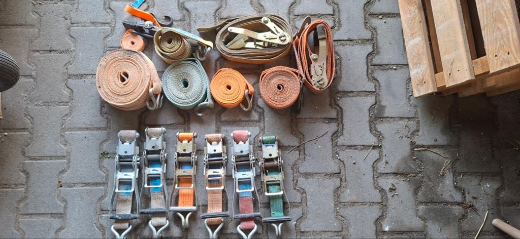 Diverse kleine bouwgereedschappen, stroomkabels,waterslang, Ophalen, Gebruikt