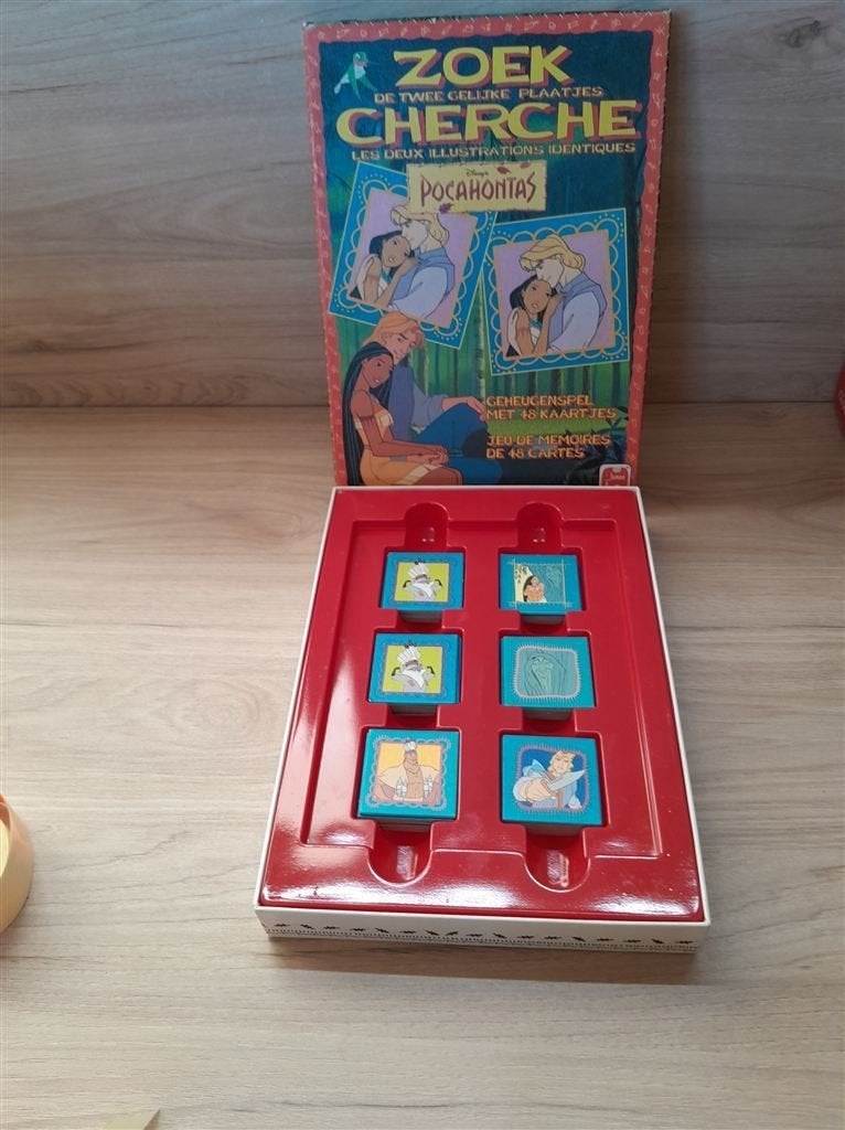 Disney Pocahontas - Zoek de twee gelijke plaatsjes - s3755