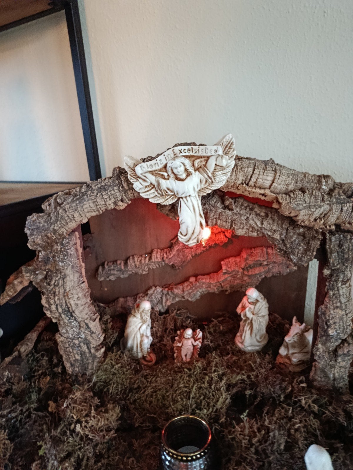 te koop zeer nette en complete kerststal met beelden., Diversen, Kerst, Ophalen of Verzenden