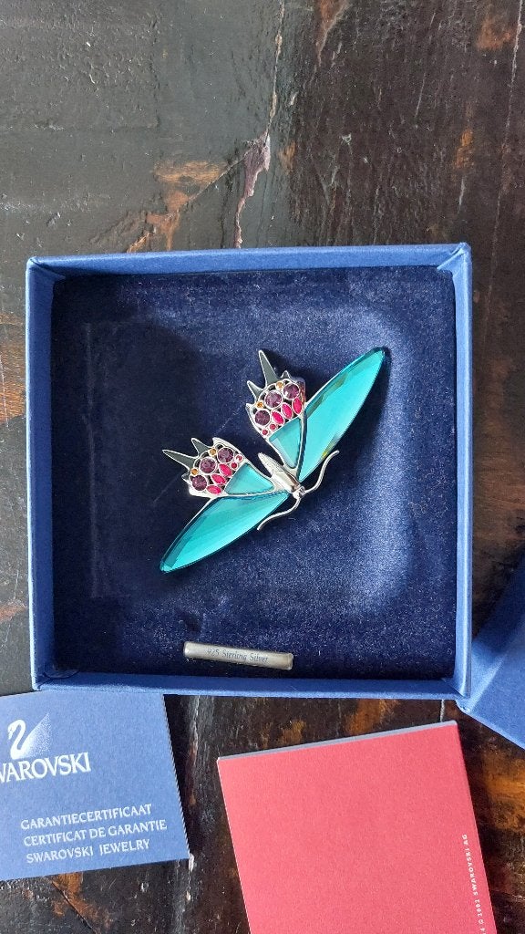 Swarovski Alacan indicolite vlinderbroche, Ophalen of Verzenden, Nieuw, Figuurtje