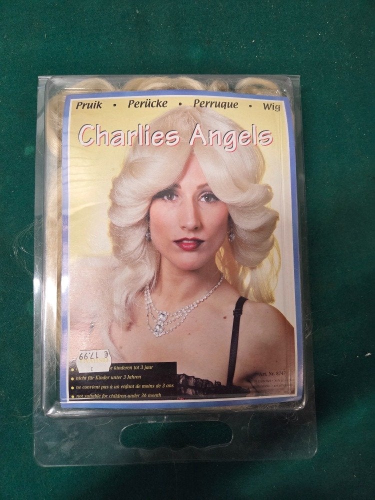 pruik charlies angels blond nieuw, Ophalen of Verzenden, 'T Olde Gre-j, Info@toldegrej.nl, Endepoelstraat 20f Didam