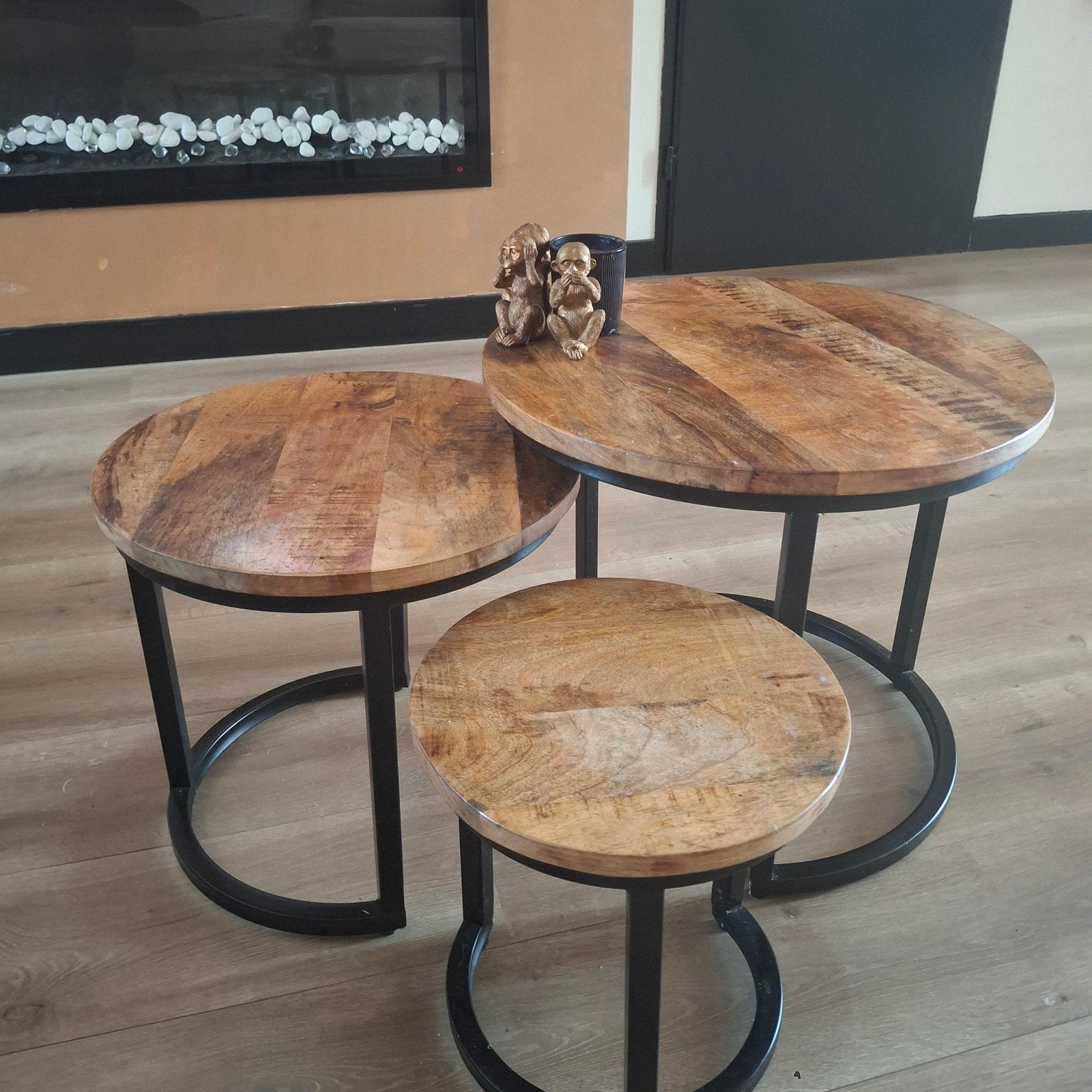 Salontafel set van 3 - Mango hout, Ophalen, Gebruikt, Industrieel, Landelijk, Rond