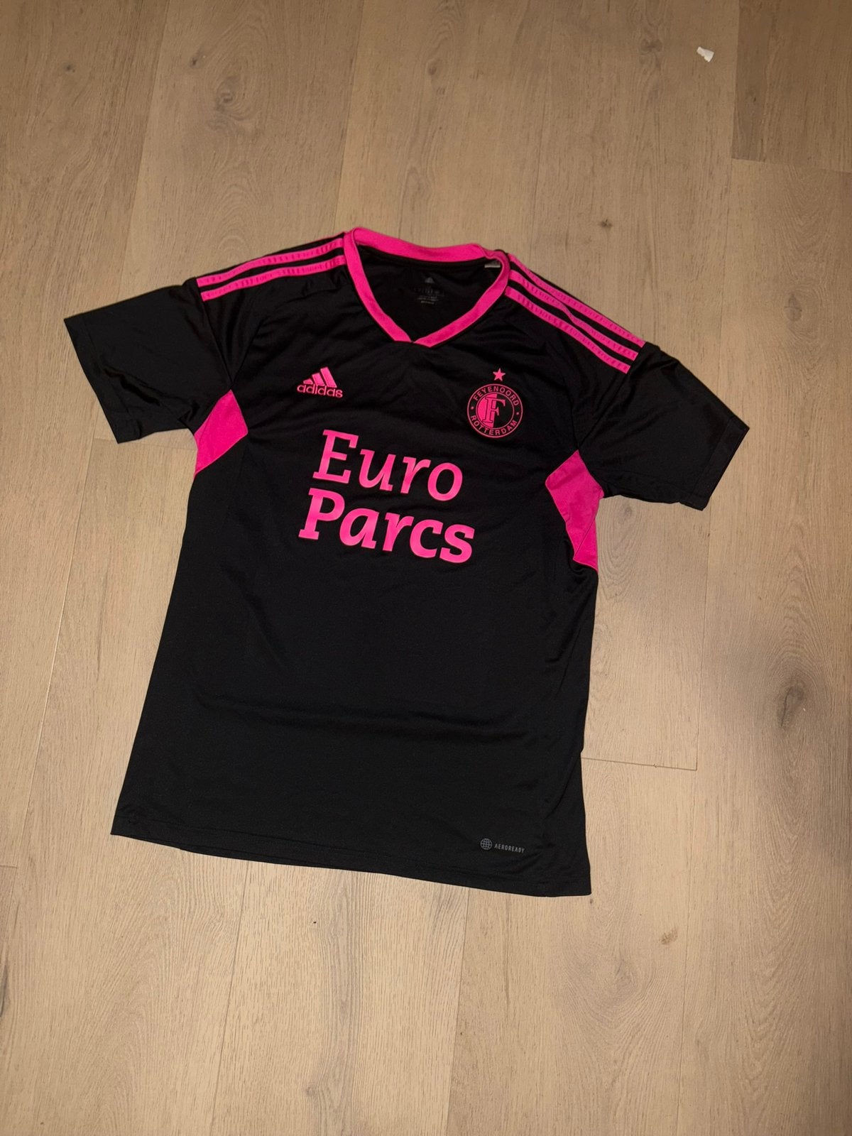 Feyenoord shirt maat M, Sport en Fitness, Ophalen of Verzenden, Zo goed als nieuw, Shirt