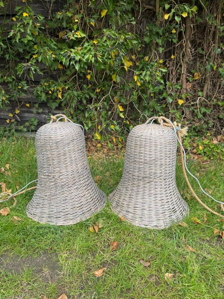 2 grote rieten lampenkappen, Gebruikt, Rond, Ophalen of Verzenden, 50 cm of meer