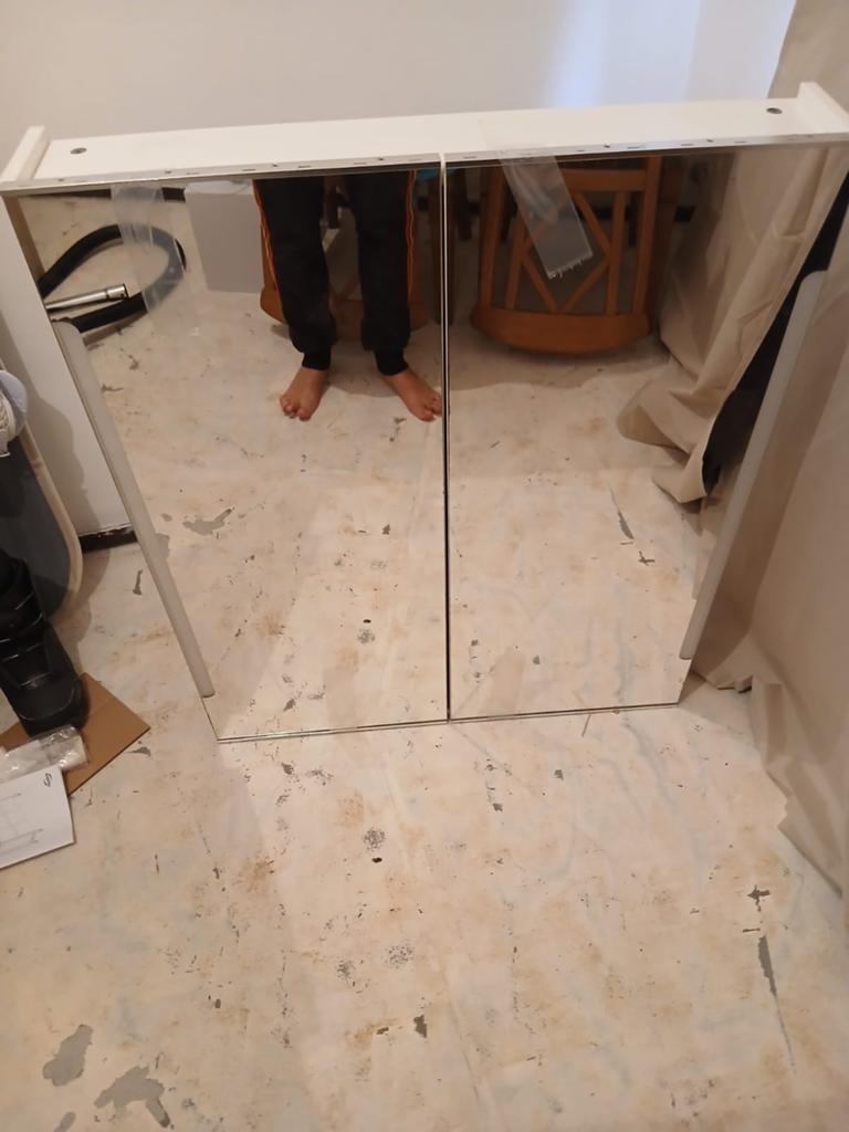Zo goed als nieuwe badkamerspiegel en medicijnkastje, Huis en Inrichting, Ophalen of Verzenden, Zo goed als nieuw, Spiegelkast