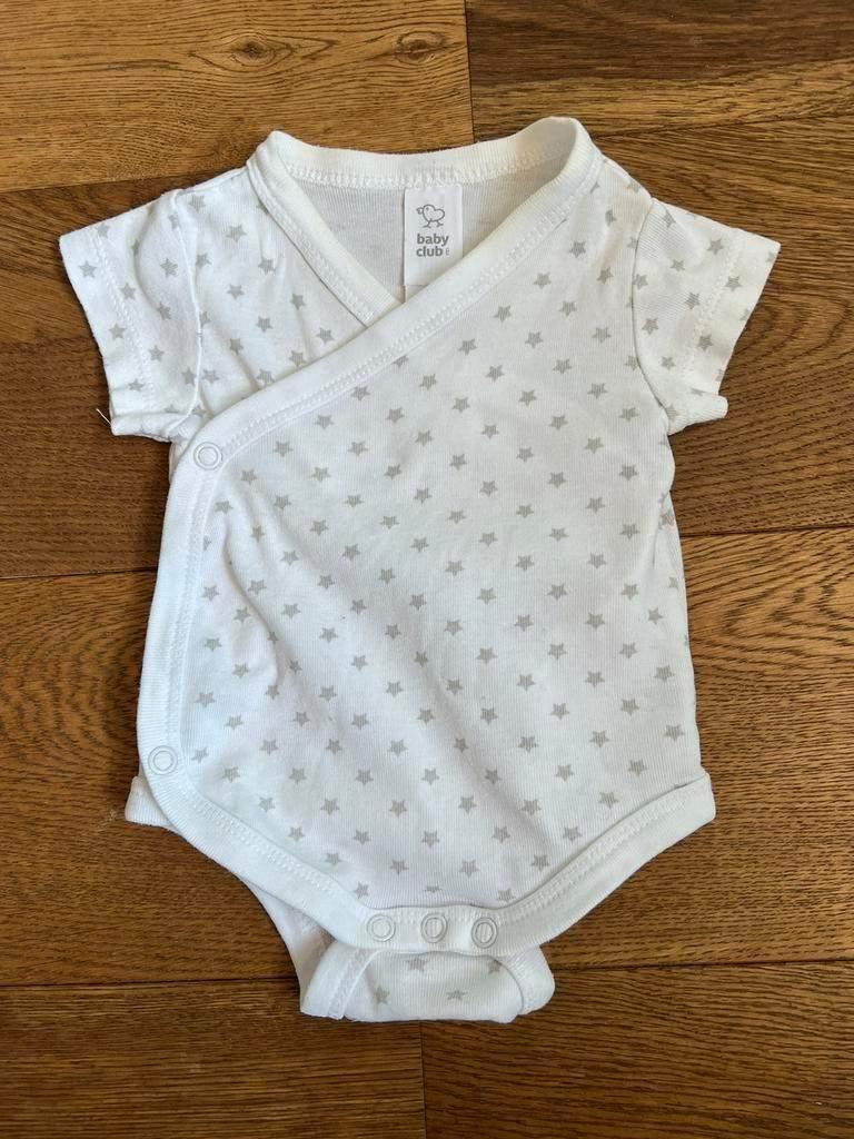 Romper / rompertje wit met grijze sterren maat 56 zgan, Kinderen en Baby's, Babykleding | Maat 50, Ophalen of Verzenden, Zo goed als nieuw