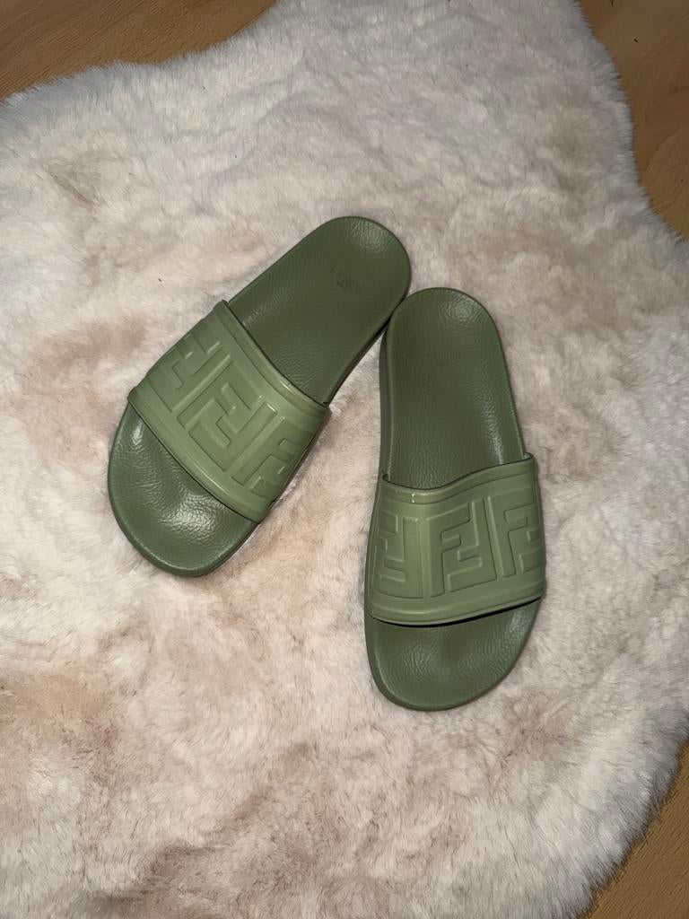 Orginele Fendi slippers, Gedragen, Groen, Ophalen, Slippers