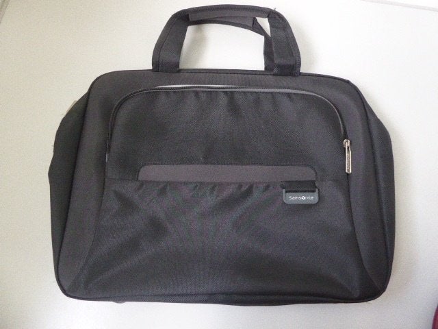 Laptoptas Samsonite 38cm x 30 cm. 15inch ZGAN!, 15 inch, Ophalen of Verzenden, Zo goed als nieuw, Tabletvak