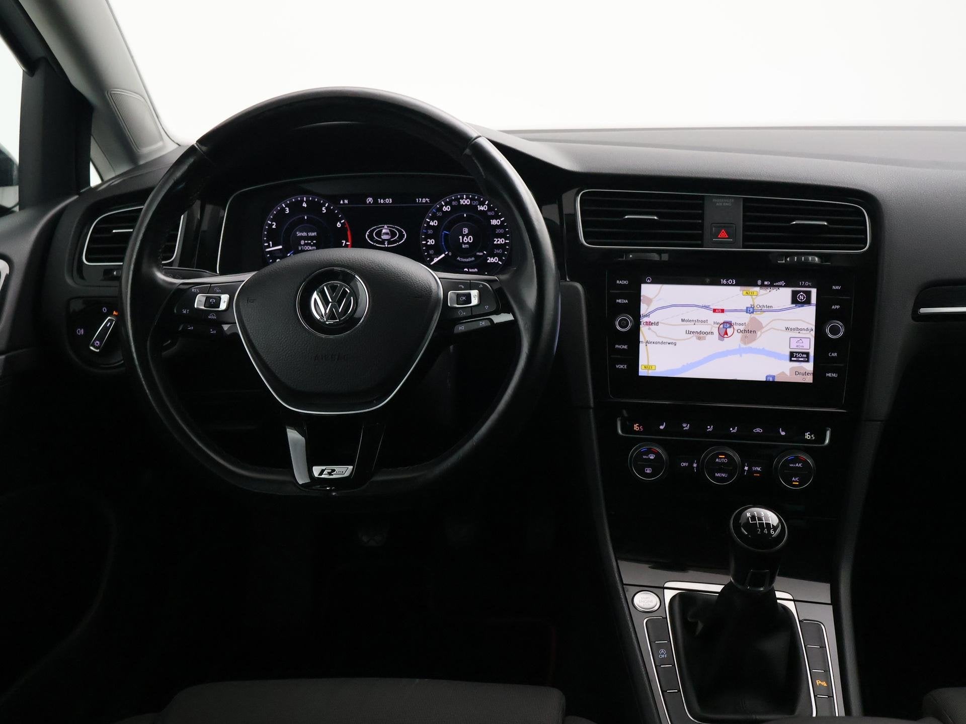 Volkswagen Golf 1.4 TSI 125 PK R-LINE + VIRTUAL COCKPIT | LE, Auto's, Voorwielaandrijving, 125 pk, Gebruikt, 4 cilinders