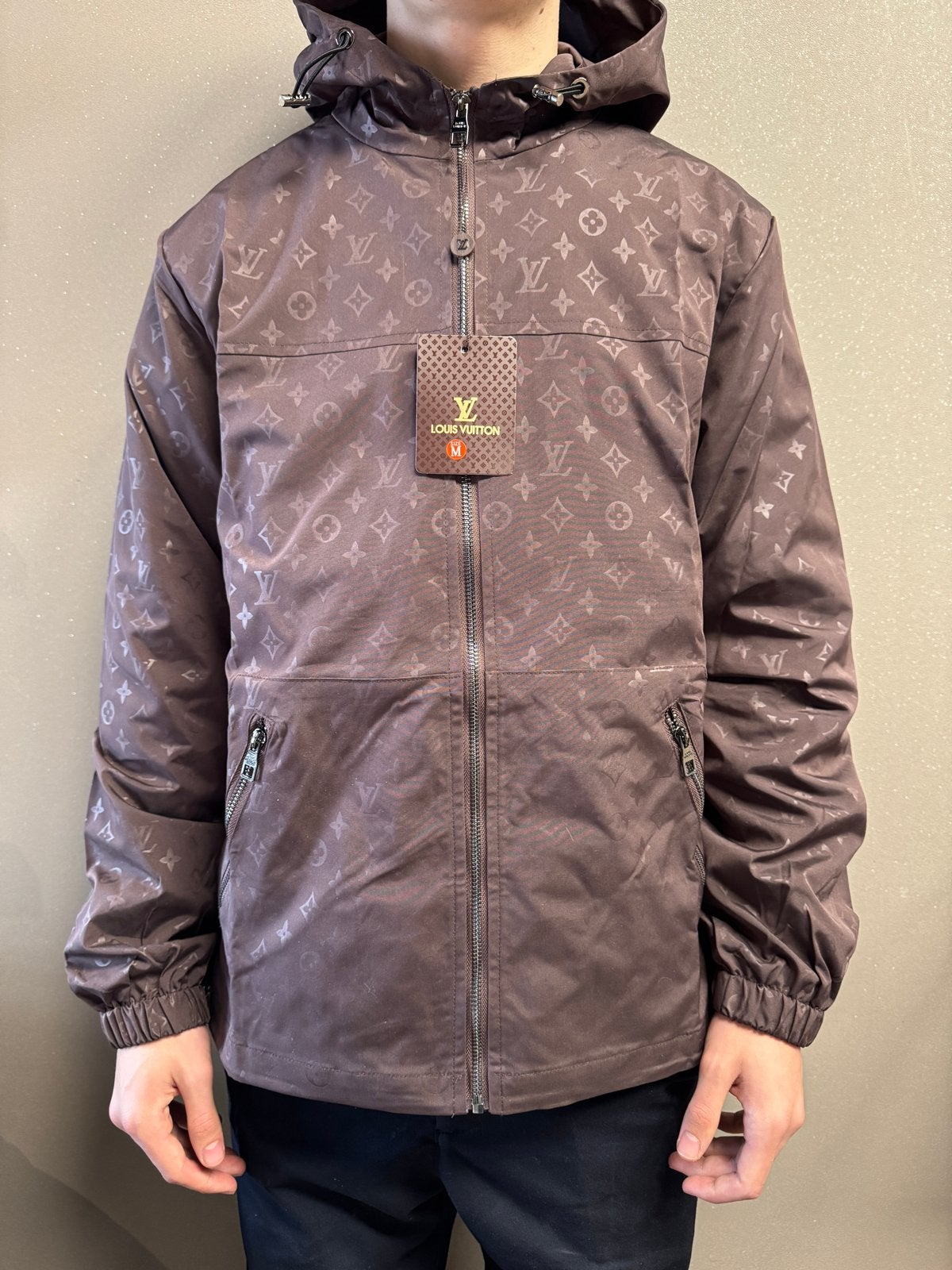 Louis Vuitton Zomerjas Maat M (valt als S), Ophalen, Zo goed als nieuw, Maat 46 (S) of kleiner, Bruin