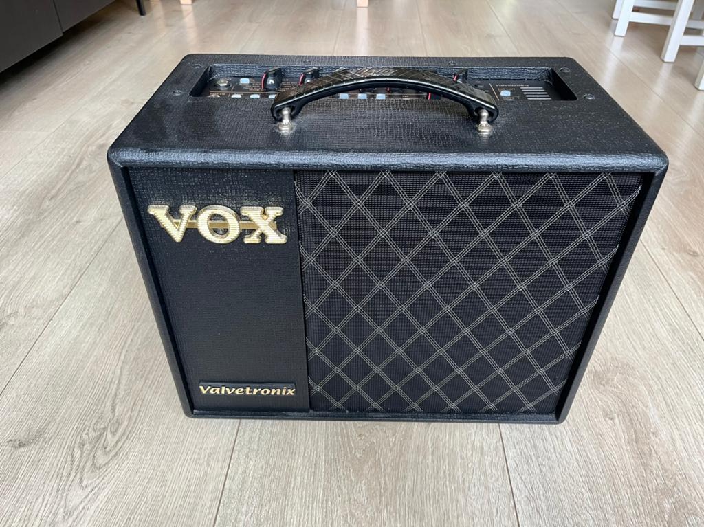 Vox VT20X Valvetronix – Hybride Gitaarversterker (20 Watt), Muziek en Instrumenten, Ophalen, Gebruikt, Gitaar, Minder dan 50 watt