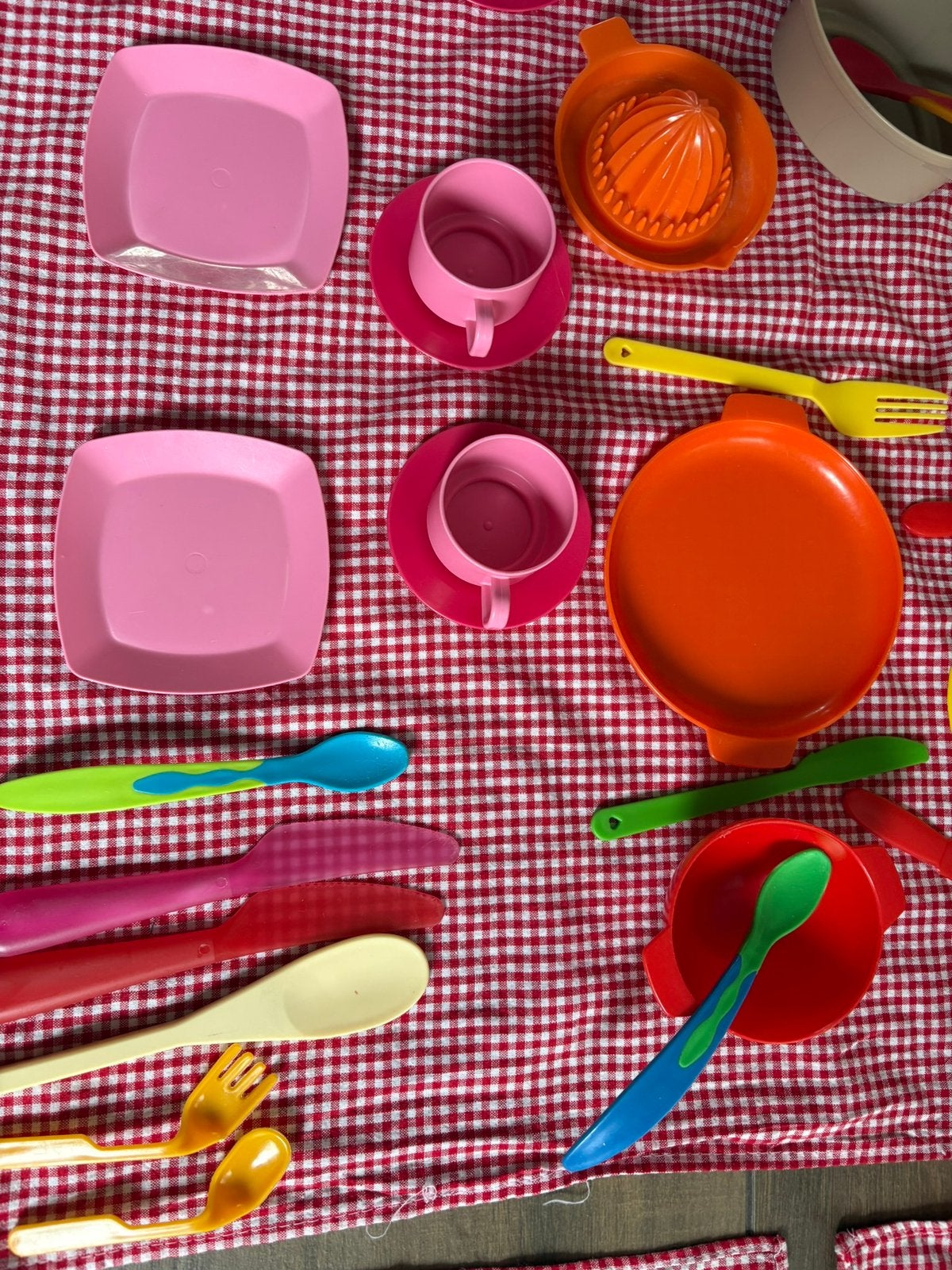 Picknickmand en allerlei spullen en kleedje, Ophalen of Verzenden, Zo goed als nieuw, Kunststof