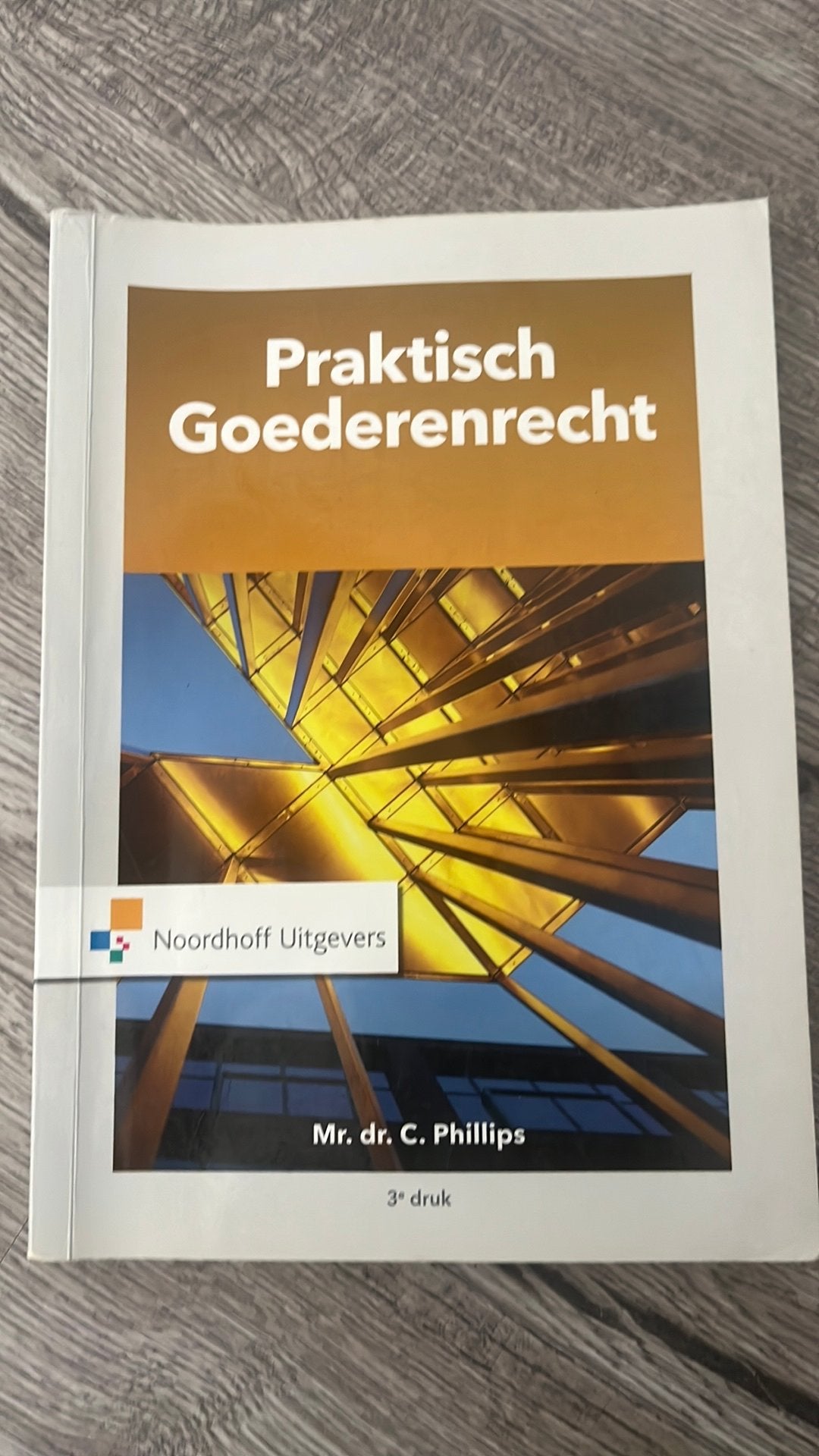Studieboek rechten: praktisch goederenrecht, Ophalen, Zo goed als nieuw
