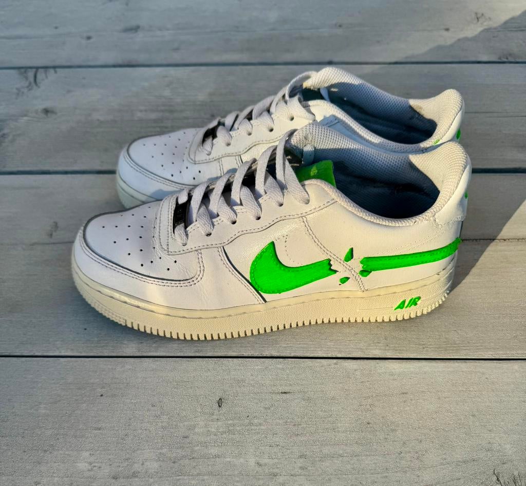 Custom Nike Air Force One - Custom broken swoosh maat 38, Wit, Ophalen of Verzenden, Sneakers of Gympen, Zo goed als nieuw