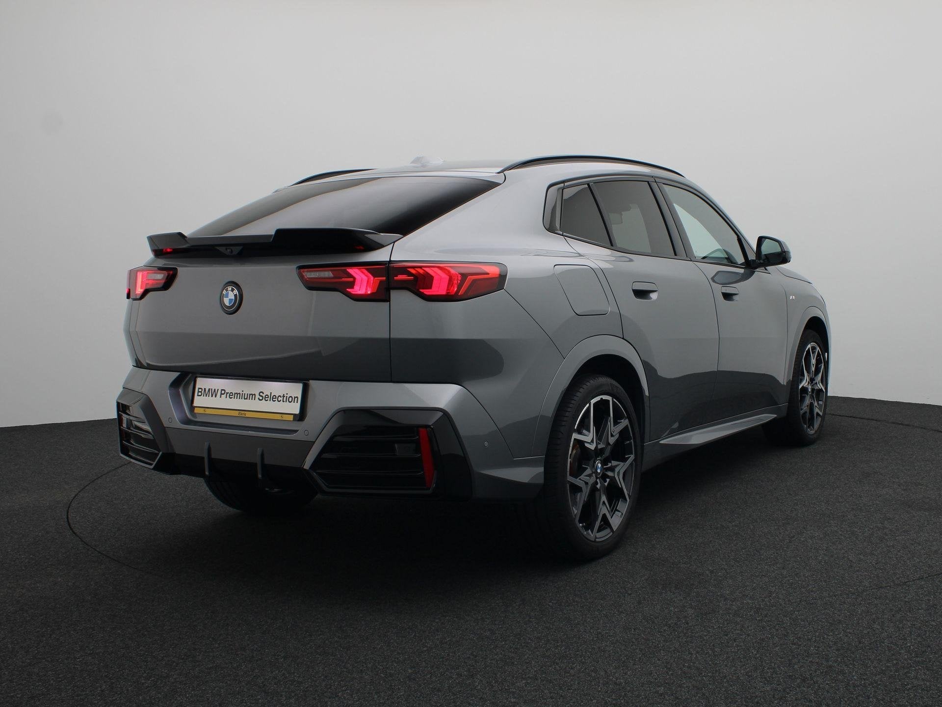 BMW X2 sDrive20i M Sportpakket Pro | Innovation Pack | Comfo, Auto's, Met garantie (alle), Bedrijf, 3 cilinders, SUV of Terreinwagen