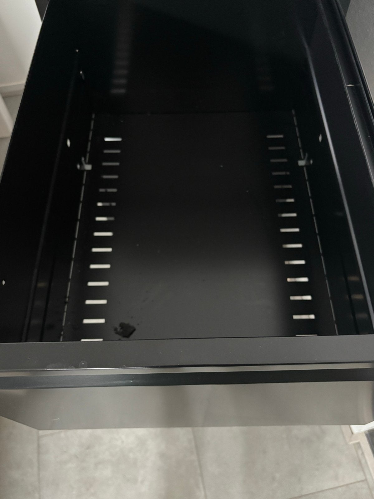 Bisley Archiefkast Zwart - 4 Lades - H132 B47 D62 cm, Ophalen, Minder dan 50 cm, Gebruikt, 100 tot 150 cm