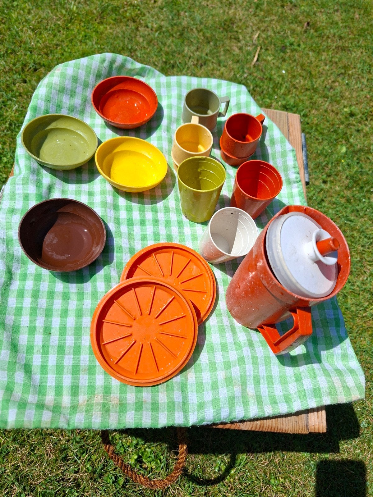 Vintage Tupperware servies set - diverse kleuren, Ophalen of Verzenden, Gebruikt, Groen, Bak of Kom