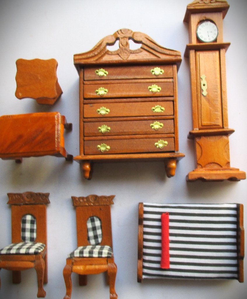 Poppenhuis meubels~Klok~Bed~Ladenkast~Hout~Vintage, Ophalen of Verzenden, Gebruikt, Gebruiksvoorwerp