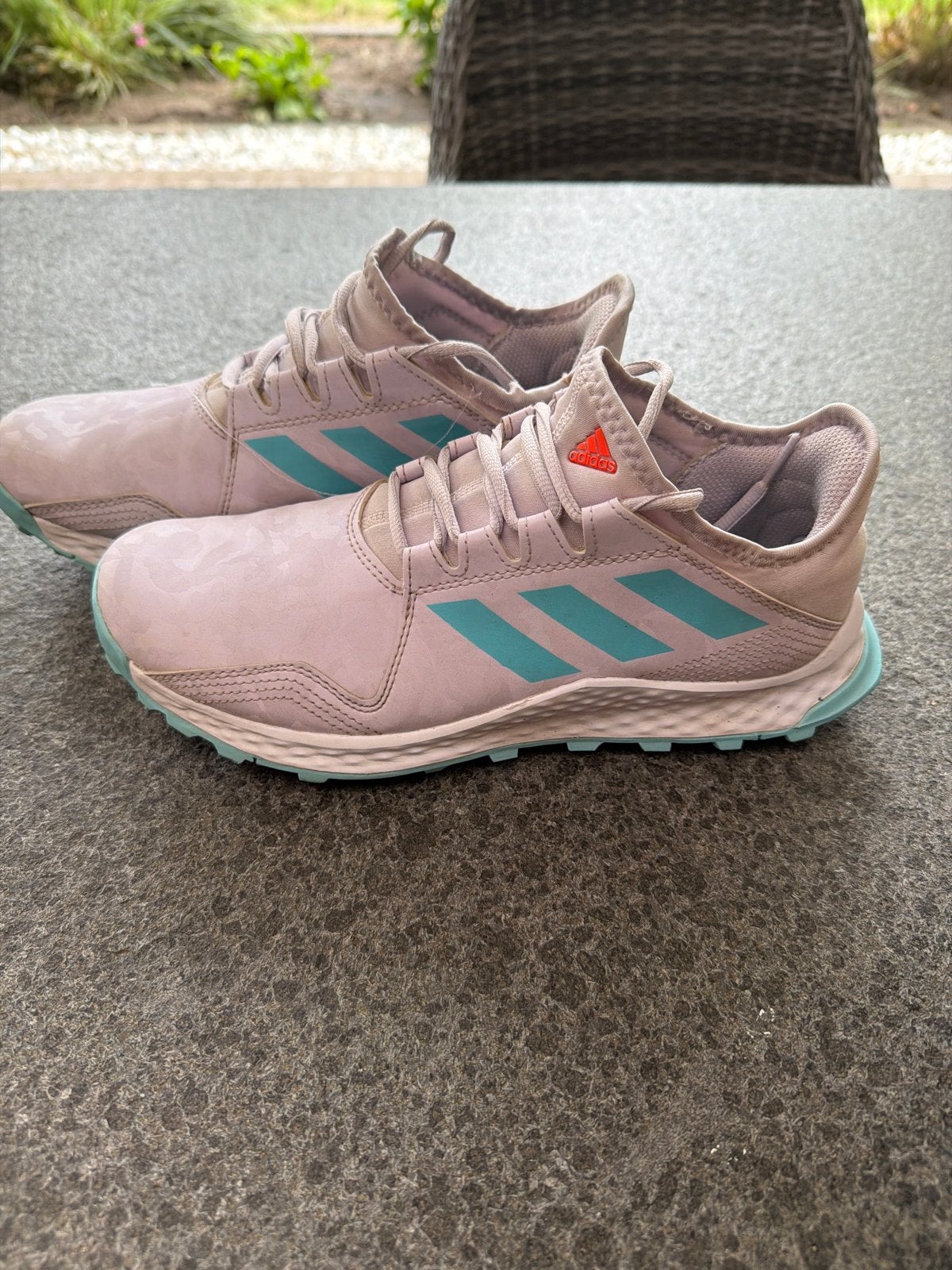 Adidas hockeyschoenen - wit /mintgroen - Maat 39 1/3, Ophalen of Verzenden, Gebruikt, Schoenen