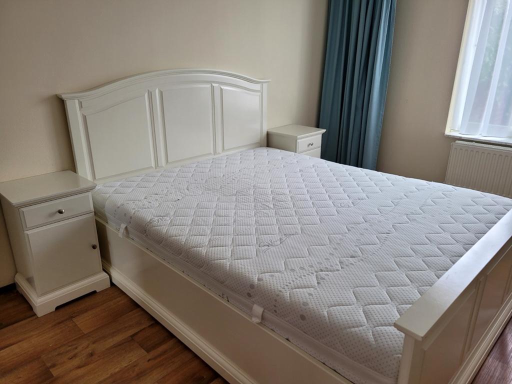2 persoonsbed, Huis en Inrichting, Slaapkamer | Bedden, Ophalen, Wit, Tweepersoons, Zo goed als nieuw