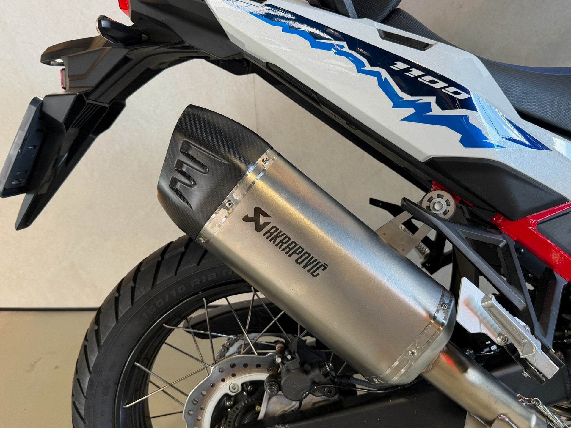 Honda All-Road CRF 1100L Africa Twin ABS Akrapovic|beugels|e, 9. 5144 NTuinstraat E Waalwijk
5144 NE Waalwijk  Waalwijk, NL, Honda