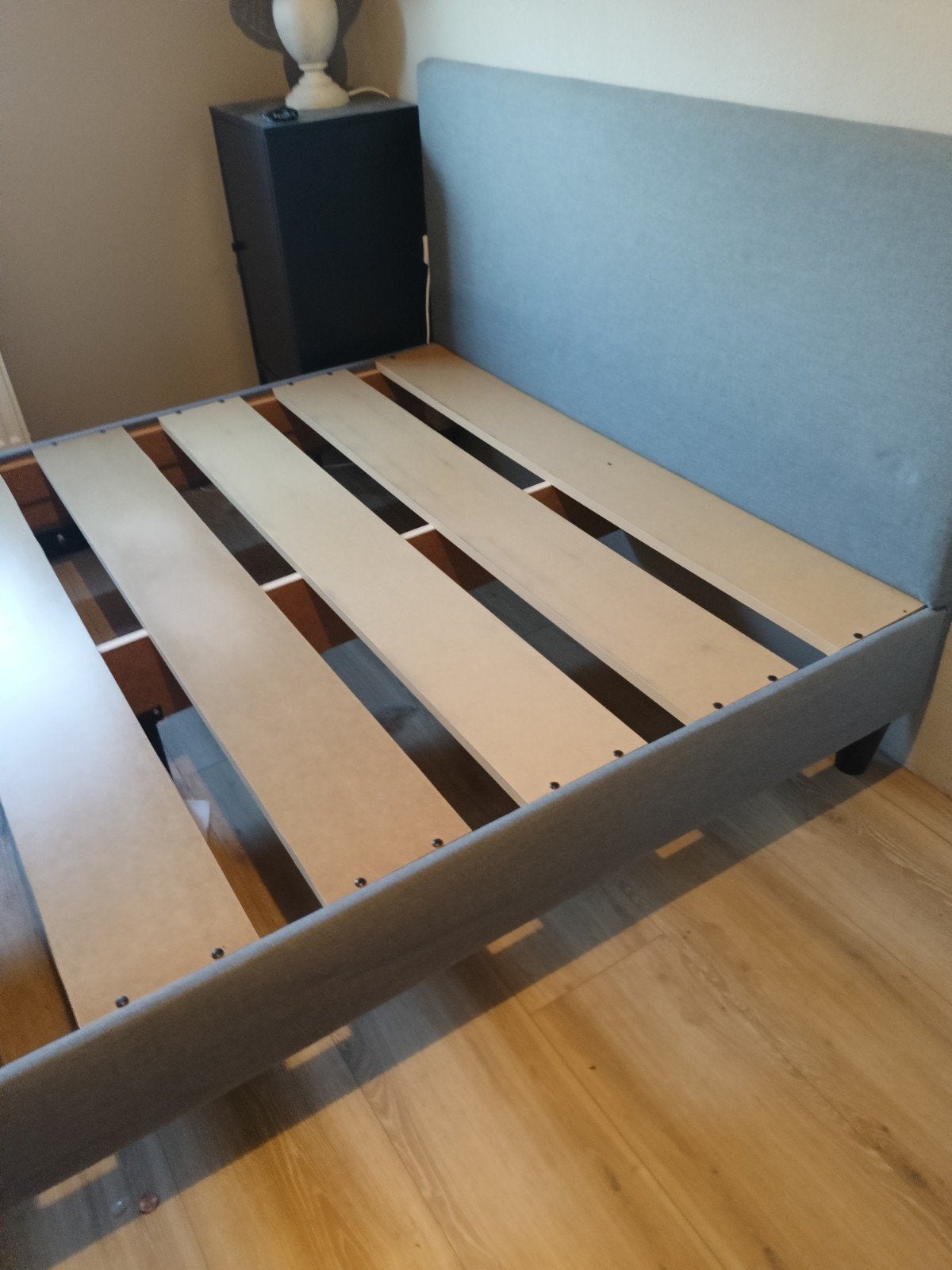 Bedframe 140x200 cm met lattenbodem, Ophalen, Gebruikt, Tweepersoons, 140 cm