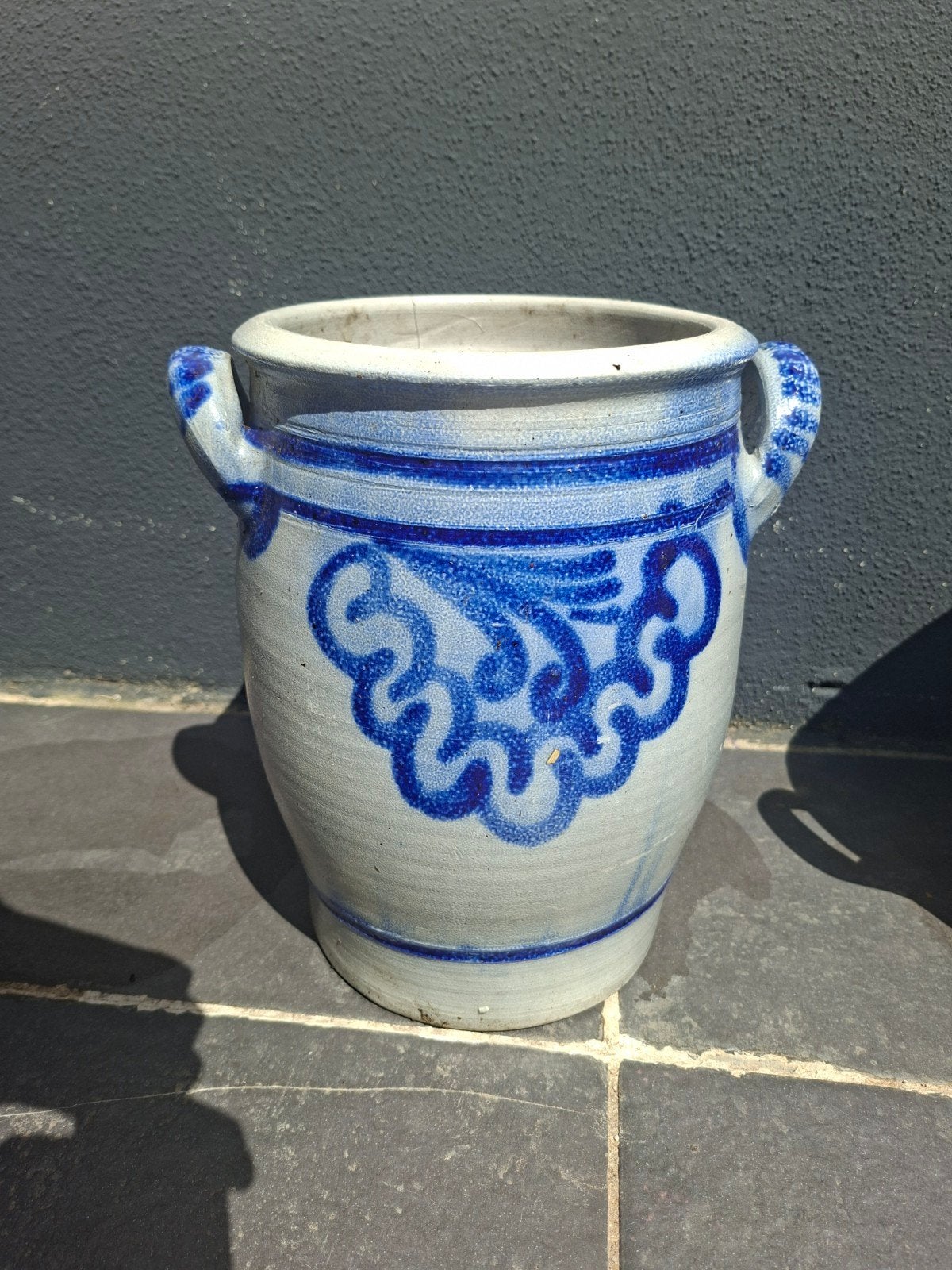 Antieke Keulse pot, Ophalen