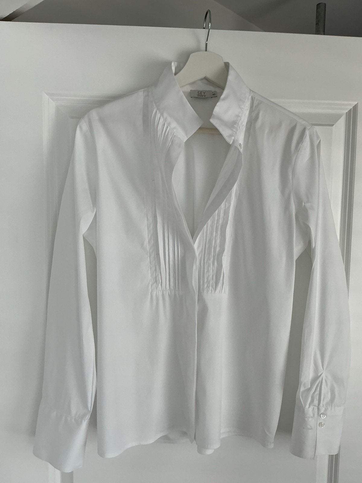 Witte blouse van SEY Studio - Maat 40 NIEUW!, Ophalen of Verzenden, Nieuw, Maat 38/40 (M), Wit