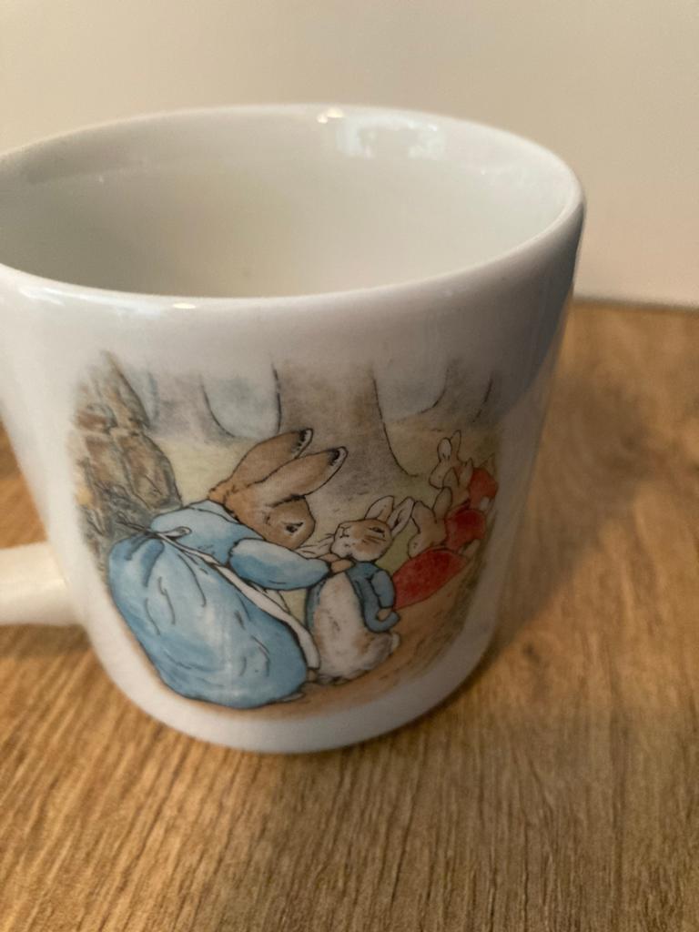 Wedgwood Peter Rabbit Mokken - Set van 2, Ophalen of Verzenden, Zo goed als nieuw, Wedgwood, Kop(pen) en/of Schotel(s)