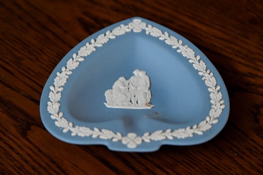 Asbakje Wedgwood Jasperware, Antiek en Kunst, Antiek | Keramiek en Aardewerk, Ophalen of Verzenden