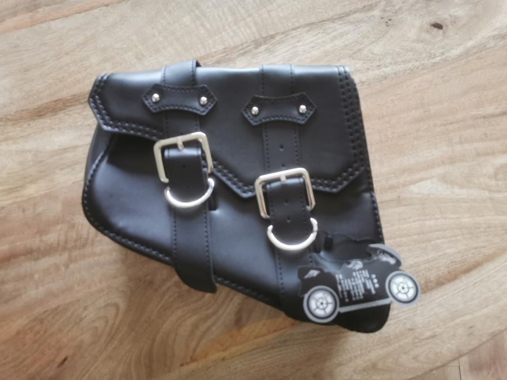 Nieuwe Zwarte Motorfiets Zadeltas / Zijtas / Swingarmtas, Motoren, Ophalen of Verzenden, Nieuw
