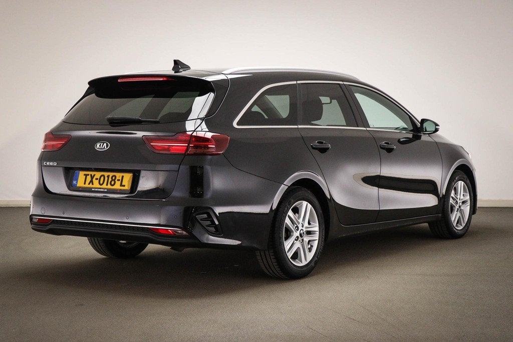 Kia Ceed Sportswagon 1.4 T-GDi DynamicPlusLine | STOEL / STU, Auto's, Kia, Voorwielaandrijving, Euro 6, 4 cilinders, Leder en Stof