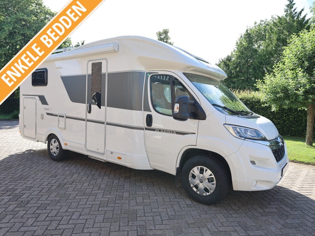 Adria Coral Axess 600 SL levelsysteem | fietsenrek, Ringverwarming, Bedrijf, Tot en met 3, Adria