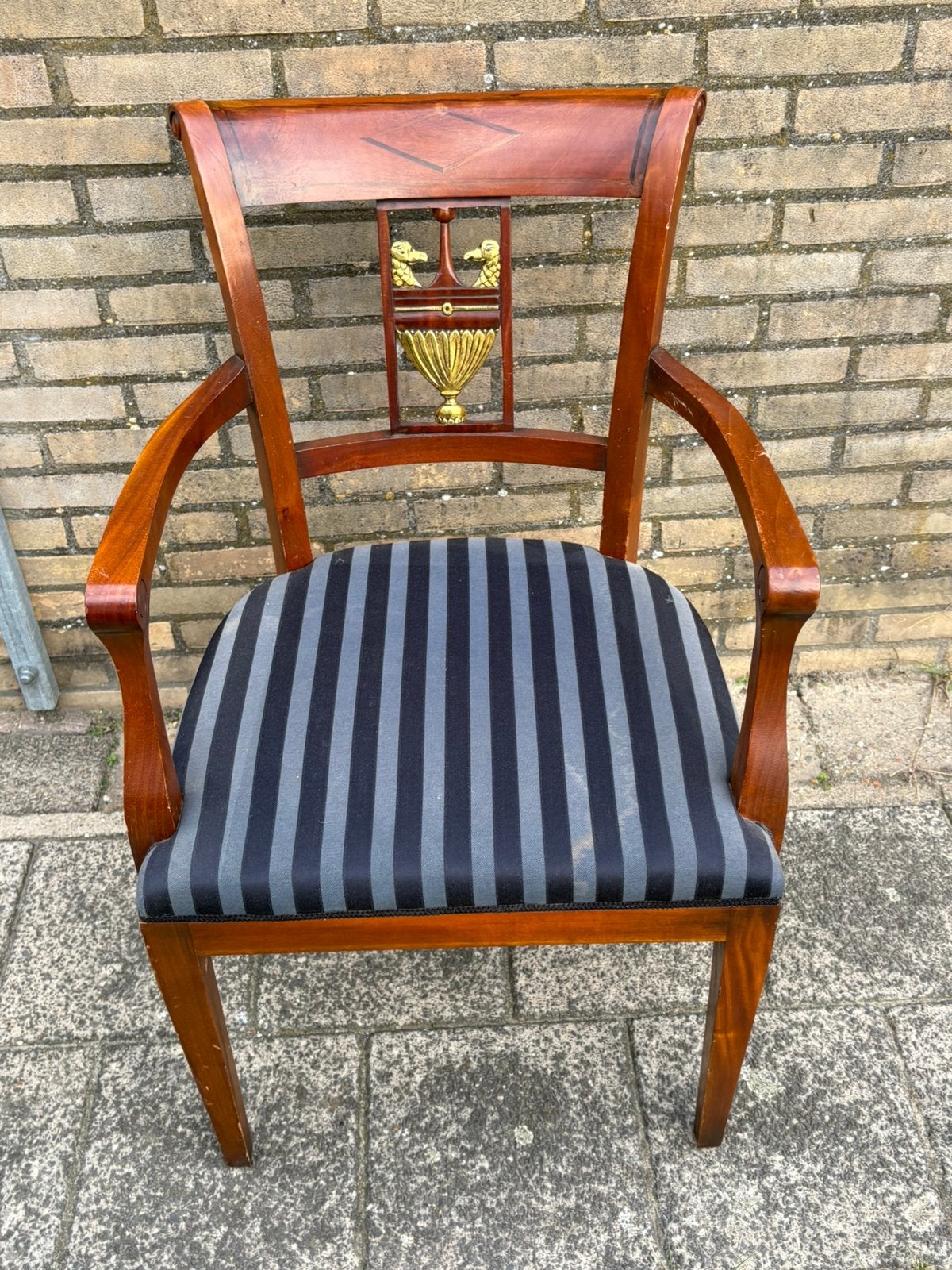 Bijzondere klassieke houten armstoel /decoratief vogelmotief, Ophalen