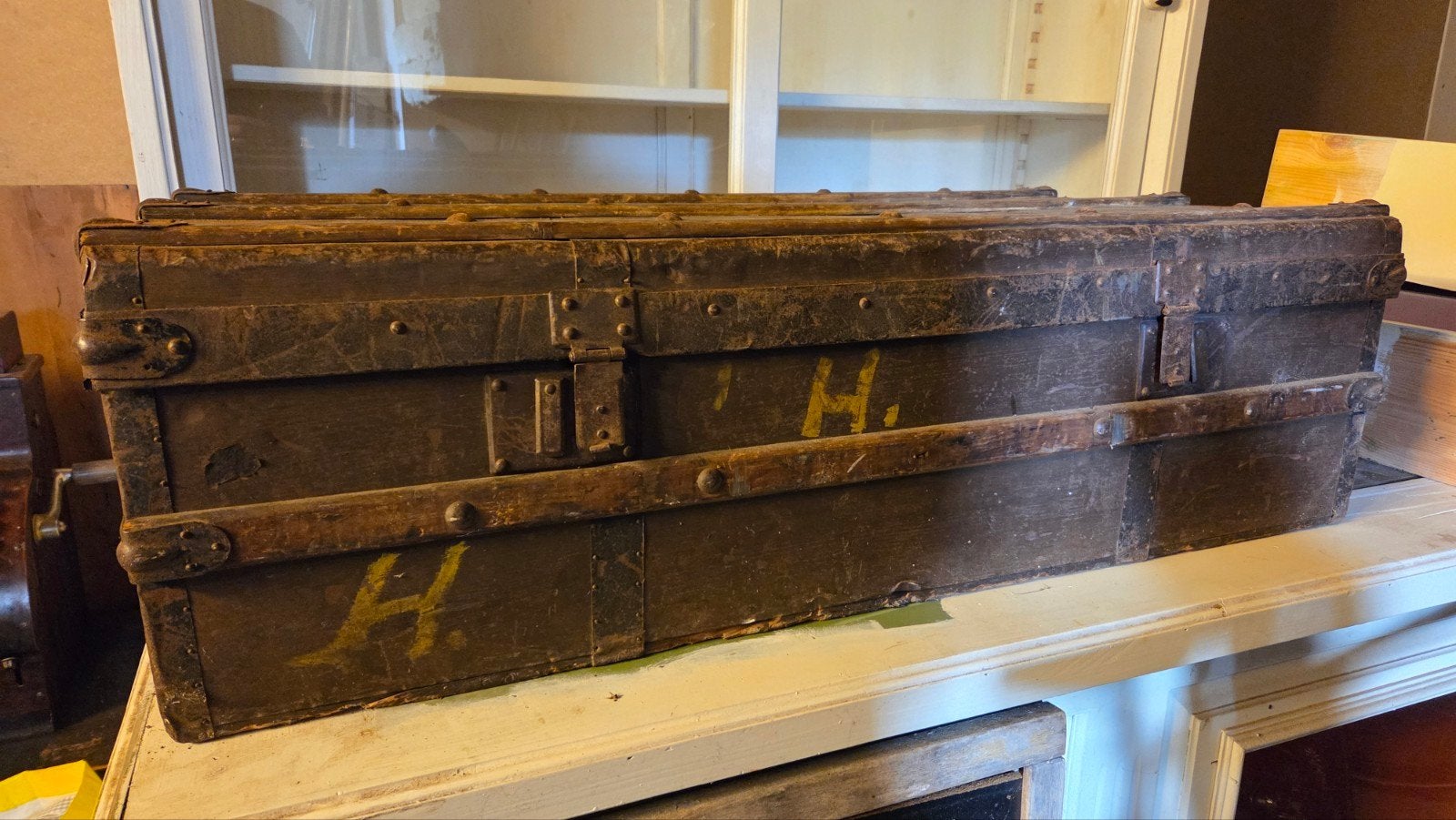 Antieke hutkoffer / scheepskist, Huis en Inrichting, Woonaccessoires | Kisten, Ophalen, Minder dan 50 cm