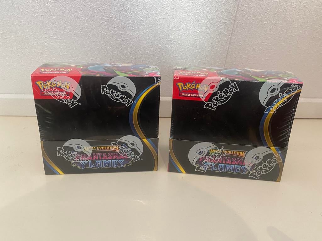 Phantasmal flames booster box, Ophalen of Verzenden, Nieuw, Boosterbox, Foil