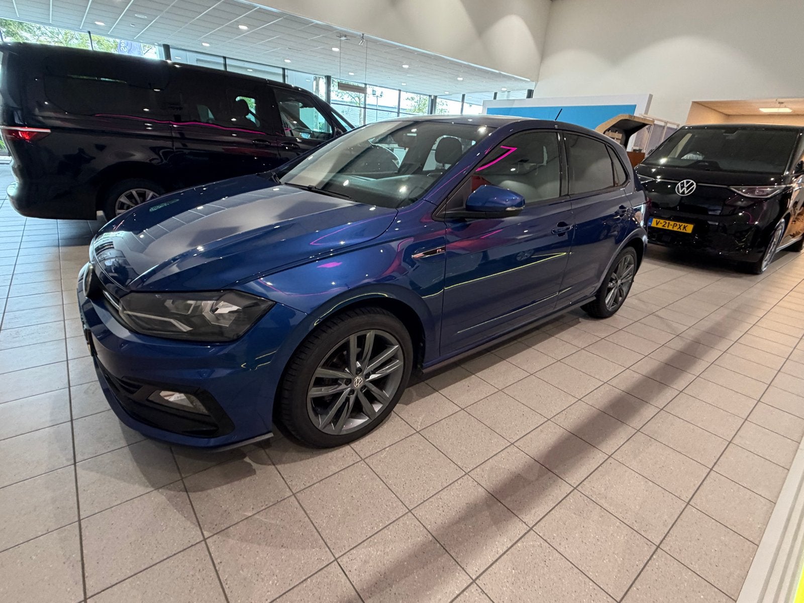 Volkswagen Polo R-Line 1.0 TSI 70KW 5D BMT 2018 Reefblue, Voorwielaandrijving, 40 €/maand, Blauw, Origineel Nederlands