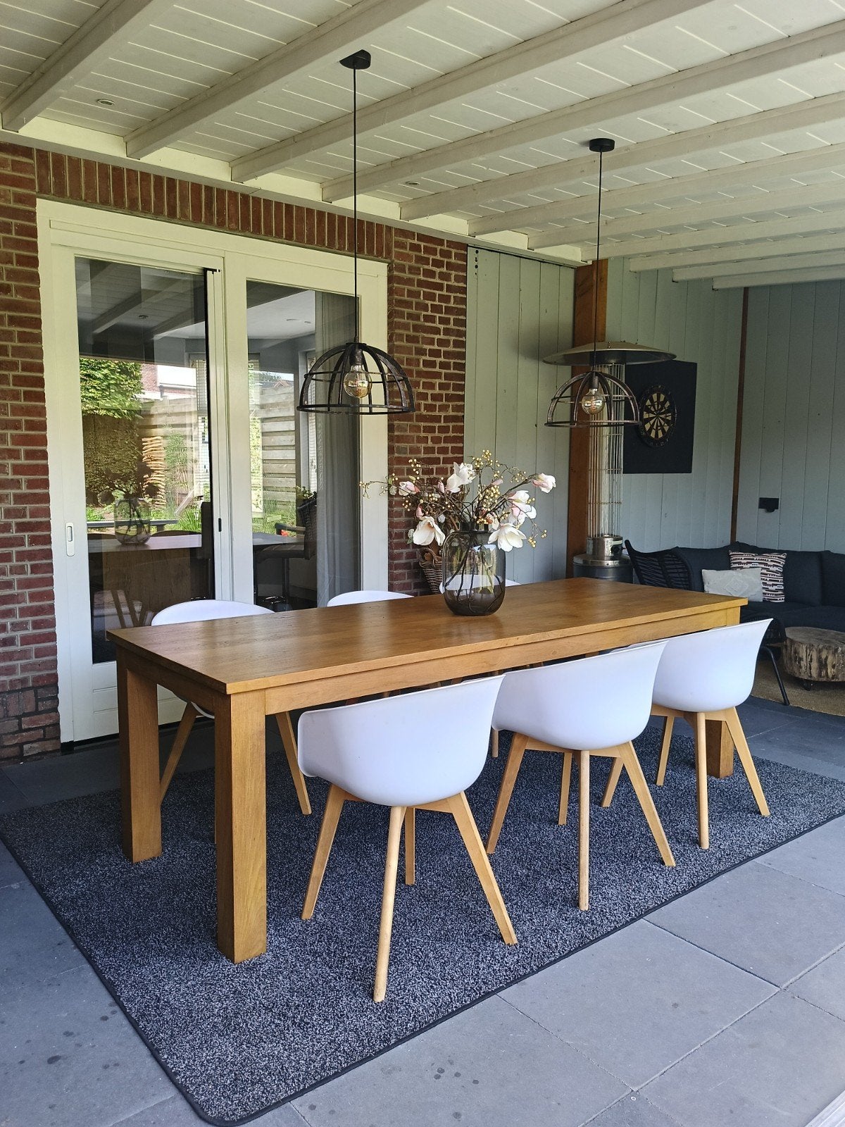 Zes witte kuipstoelen met houten poten., Huis en Inrichting, Stoelen, Ophalen, Wit, Vijf, Zes of meer stoelen