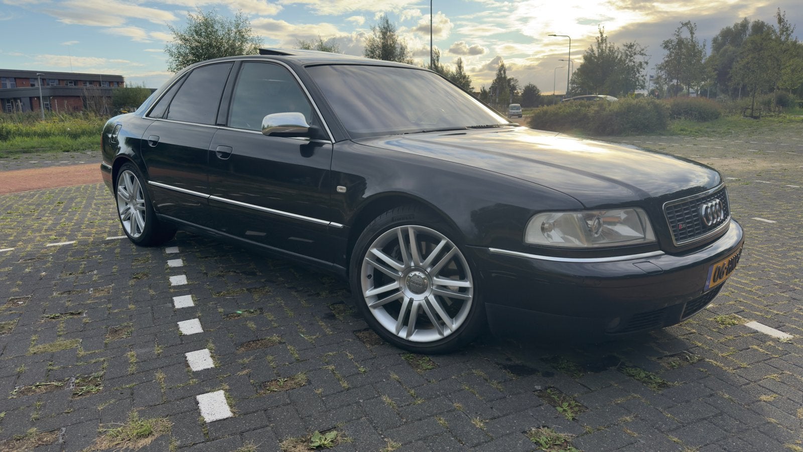 Audi S8 D2 november 1999 Zwart nieuwe distributie, Automaat, 4172 cc, Verwarming stoelen achter, 360 pk