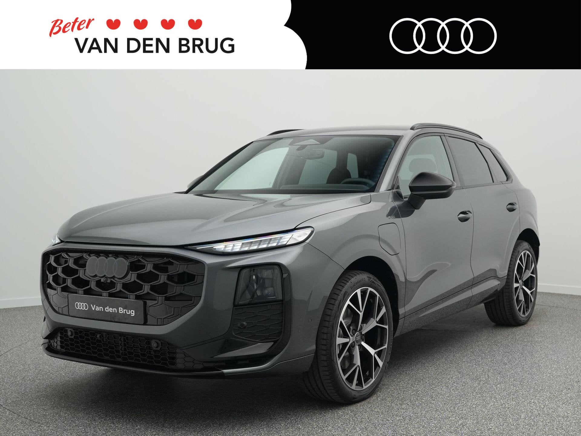 Audi Q3 1.5 e-hybrid S edition 272pk | Camera | 20" Velgen |