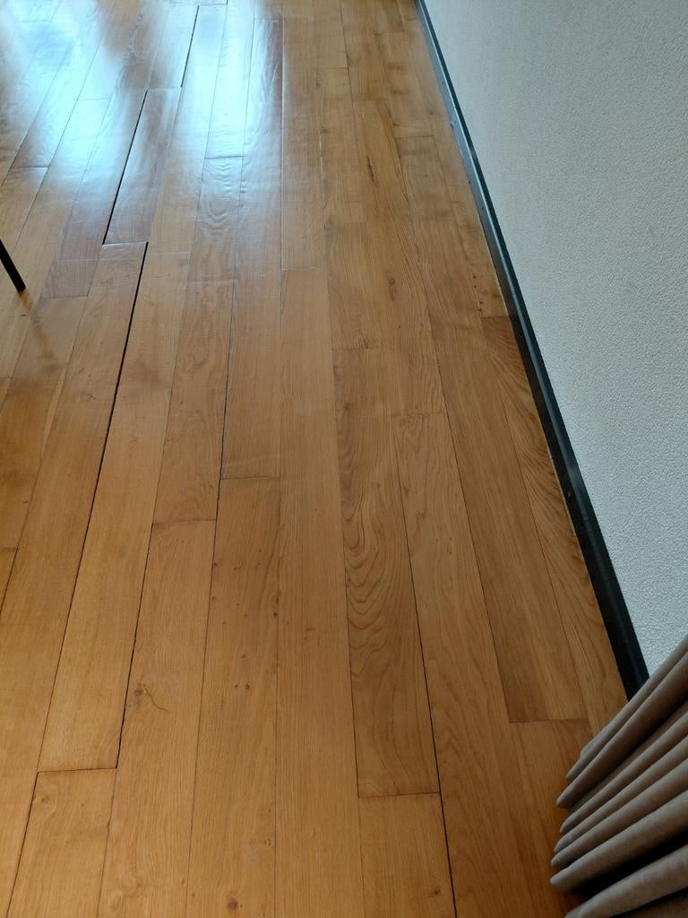Eiken vloer massief 18 mm dik gelakt, 10 m² of meer, 10 tot 30 cm, Hout, 150 cm of meer