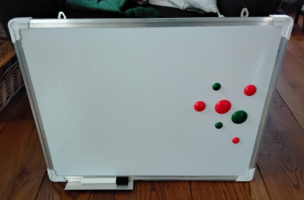 Magnetisch whiteboard met 7 magneten en stift, Diversen, Schoolborden, Ophalen of Verzenden, Gebruikt, Whiteboard