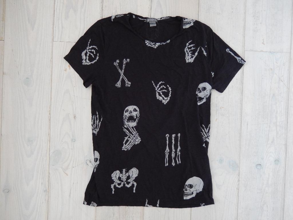 H&M divided zwart t-shirt met skelet / botten/ schedel mt s, Zwart, Ophalen of Verzenden, Zo goed als nieuw, H&M