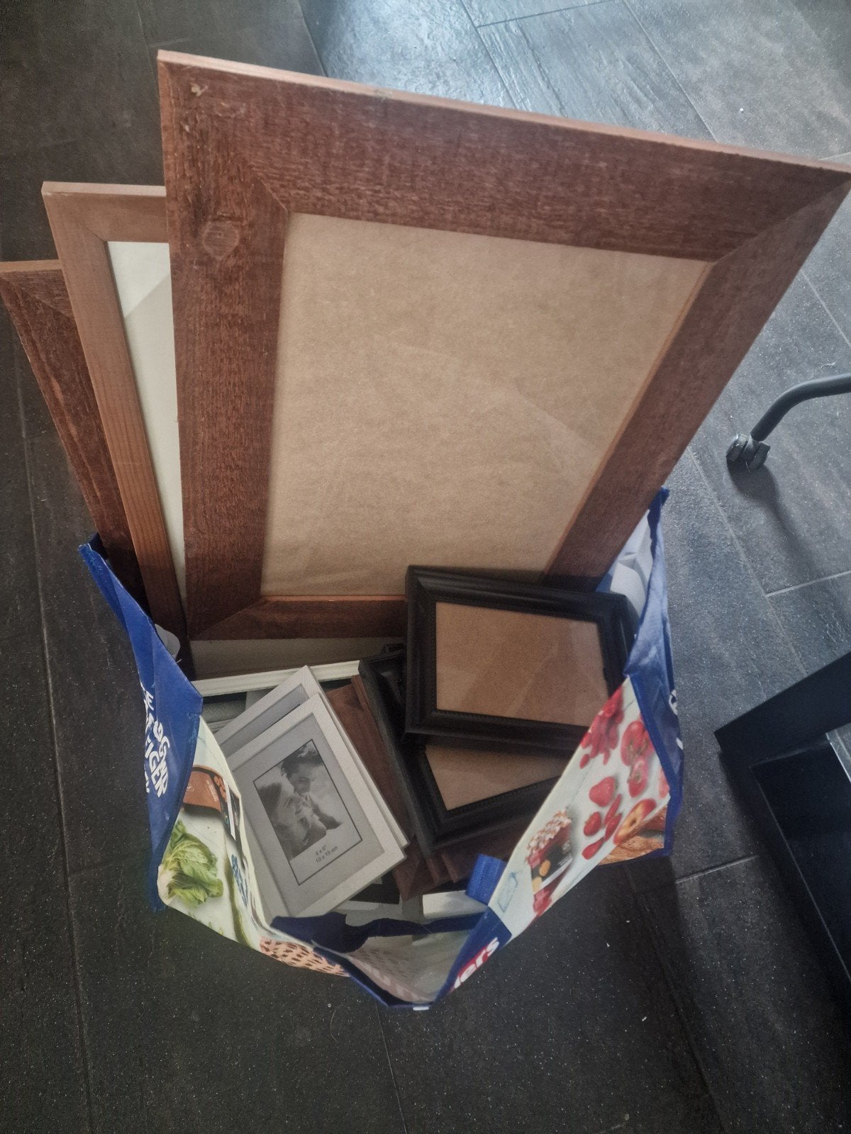Diverse fotolijsten, hout en kunststof, verschillende maten, Bruin, Gebruikt, Ophalen of Verzenden, Fotolijst
