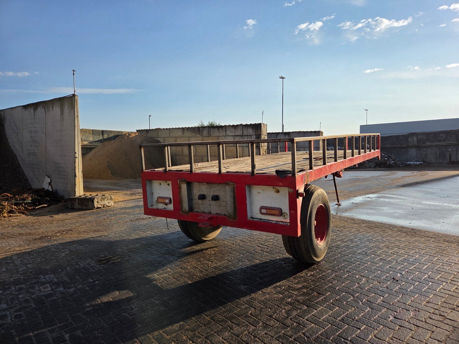 Bakken wagen  met houten laadvloer, Ophalen