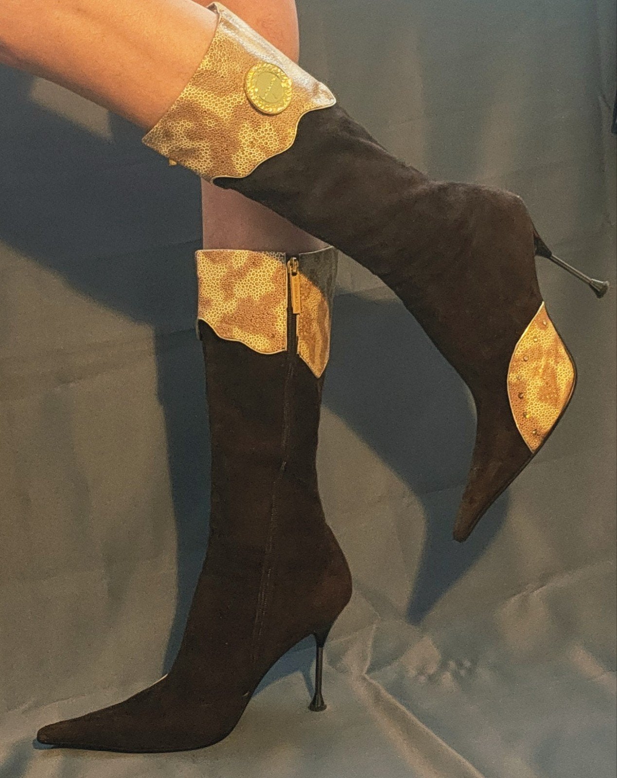 Elegante bruine laarzen met gouden details - Maat 39, Hoge laarzen, Bruin, Ophalen of Verzenden, Zo goed als nieuw