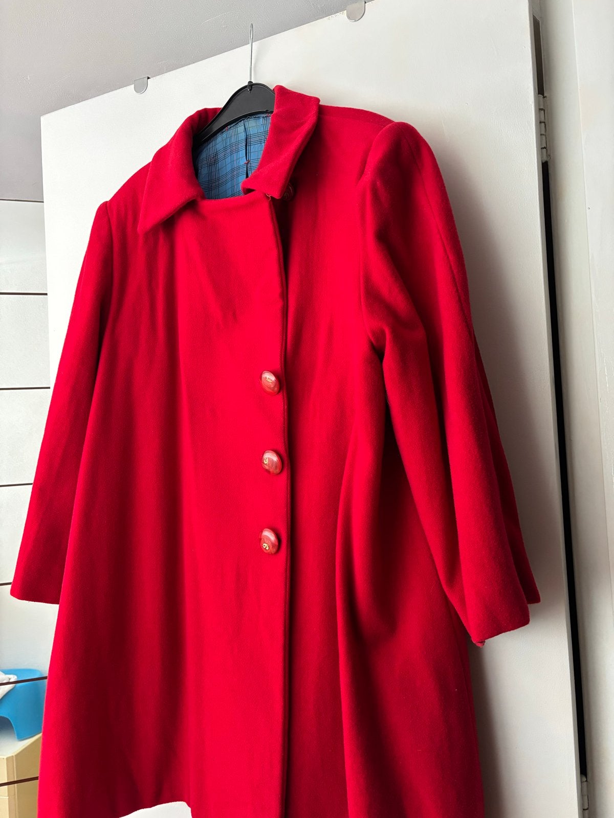 Vintage rode wollen jas met ruitvoering maat 44/46, Kleding | Dames, Ophalen of Verzenden, Zo goed als nieuw, Maat 46/48 (XL) of groter