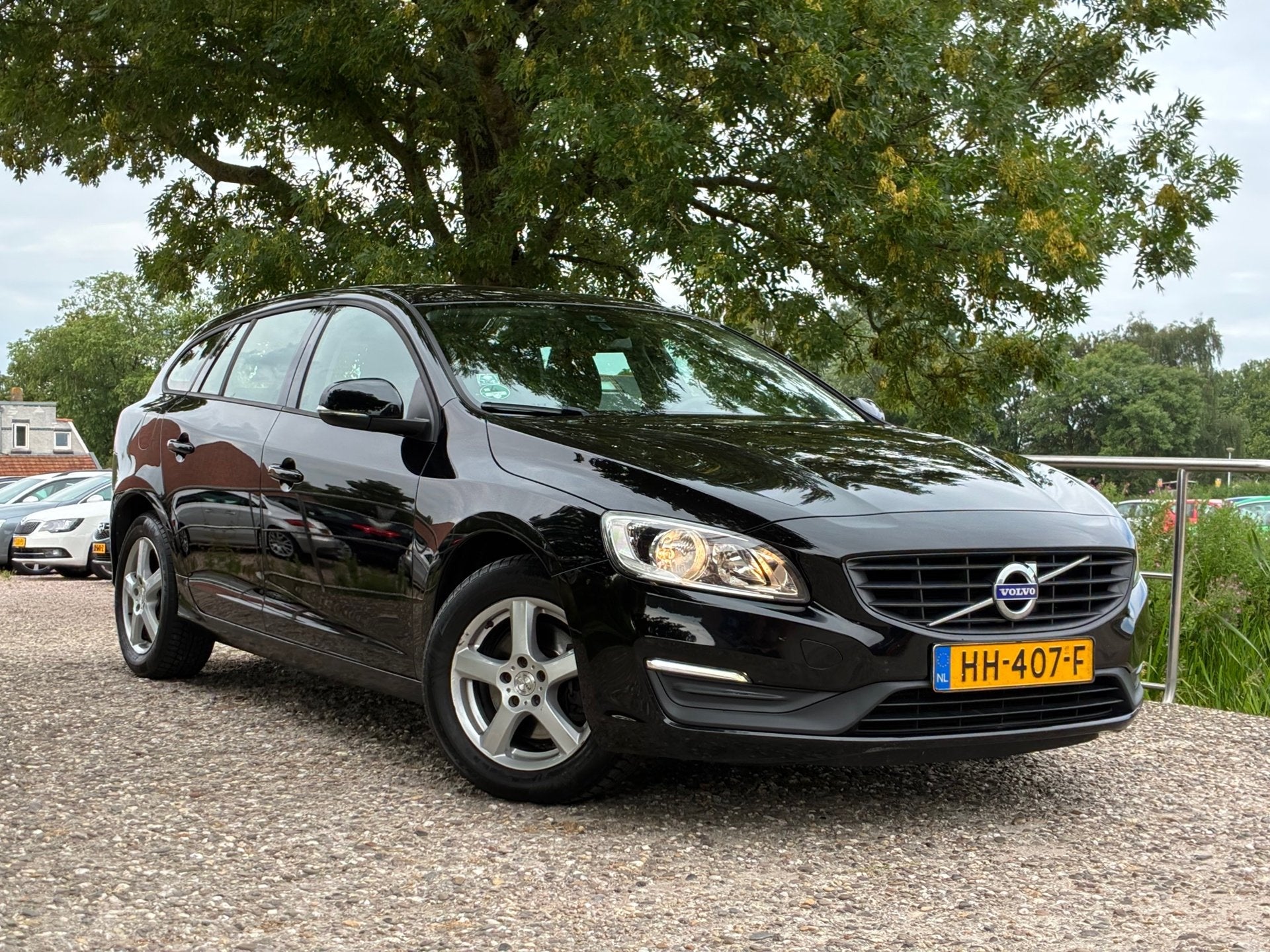 Volvo V60 2.0 D3 Kinetic Business | Airco + Cruise nu € 4., Auto's, Volvo, Voorwielaandrijving, Stof, Gebruikt, 4 cilinders