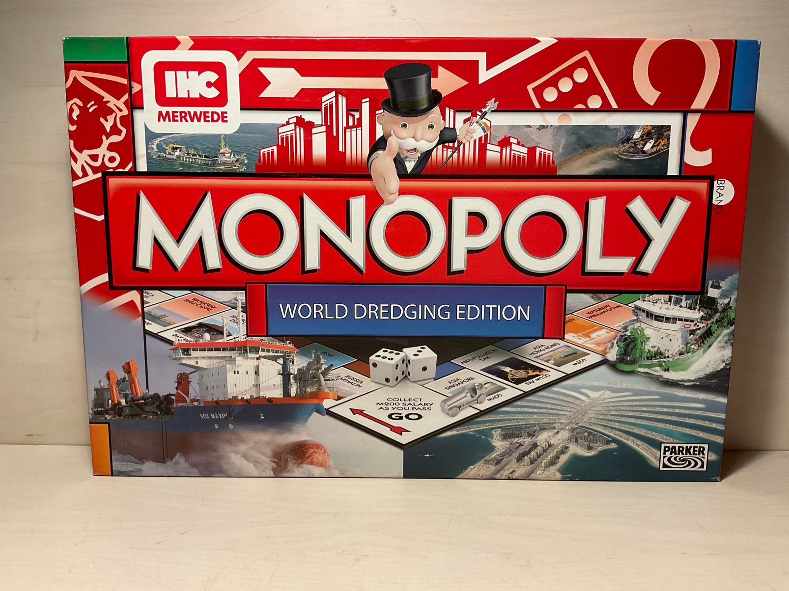 Monopoly World Dredging Edition (IHC), Hobby en Vrije tijd, Gezelschapsspellen | Bordspellen, Ophalen of Verzenden, Zo goed als nieuw