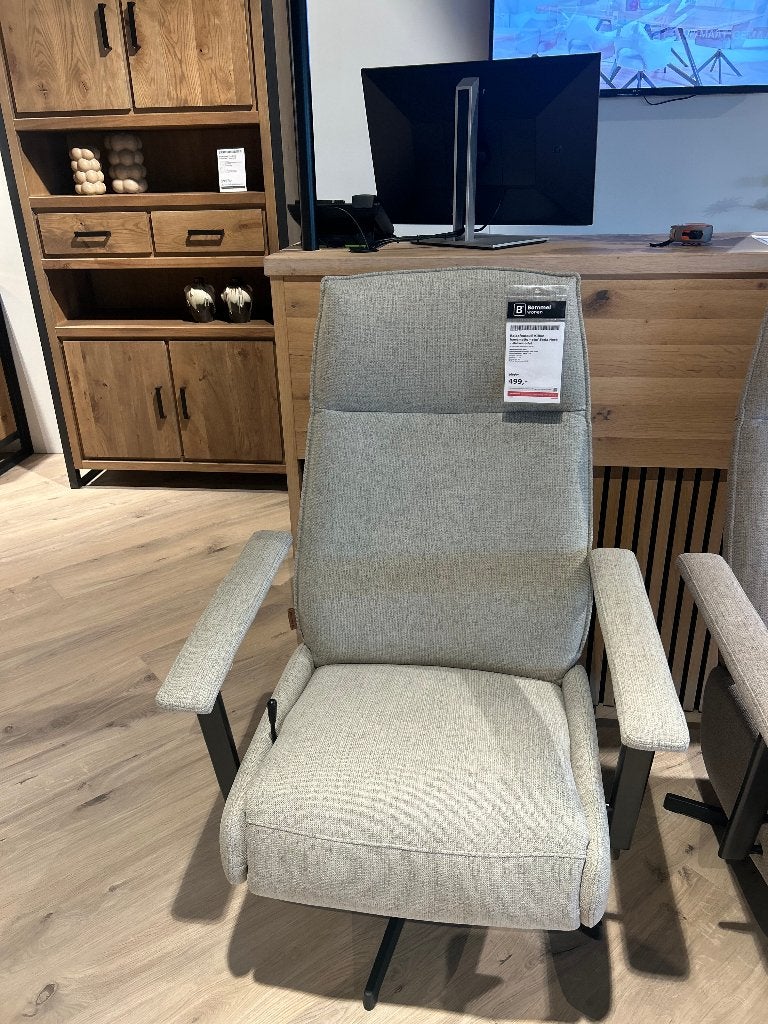 Relaxfauteuil VILLon, Huis en Inrichting, Ophalen, 100 tot 125 cm, Zo goed als nieuw, 75 tot 100 cm